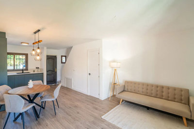 9-467d0cee5b725f3ef65f102a0c2e69c0