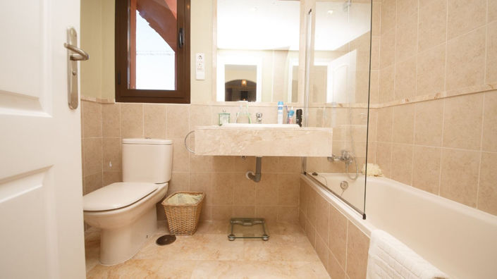 Image No.18-3 Bed Apartment for sale