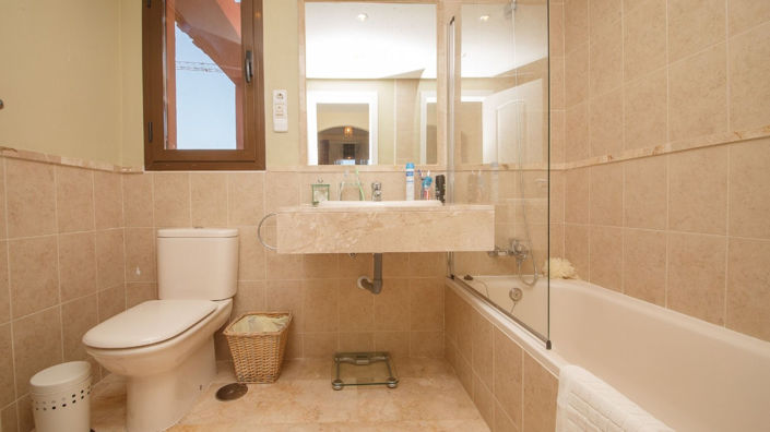 Image No.21-3 Bed Apartment for sale