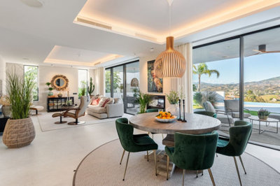 11-20939a0134ad724a8cb2a801094d15a4