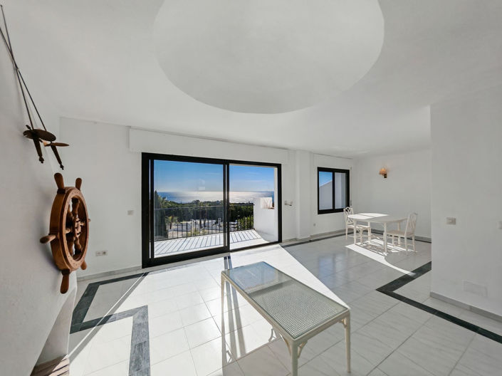 Image No.5-2 Bed Townhouse for sale