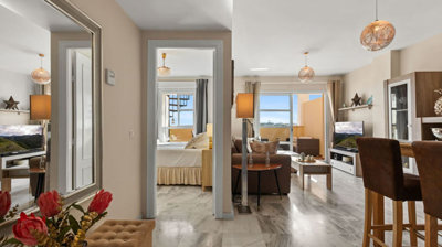 10-bb915d1cb19341576dcdc994b81ab9c5