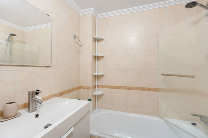 Image No.13-2 Bed Apartment for sale