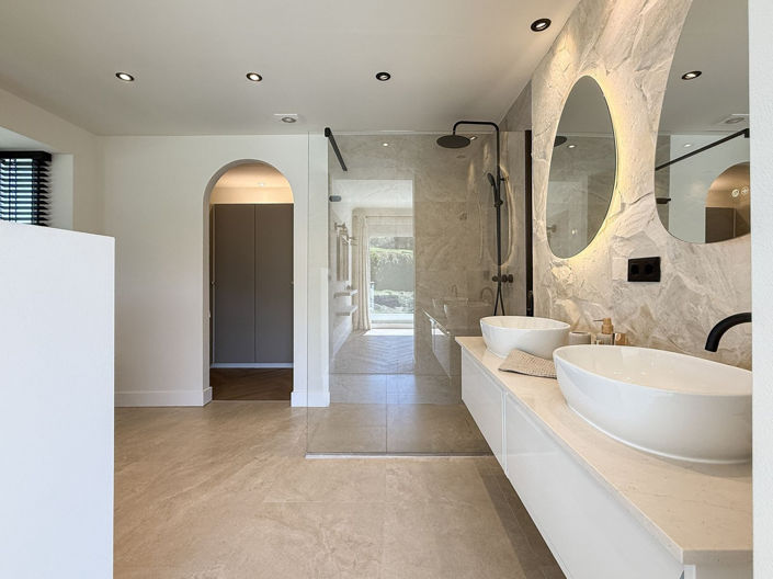 Image No.25-3 Bed Villa for sale