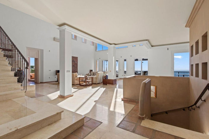 Image No.17-5 Bed Villa for sale