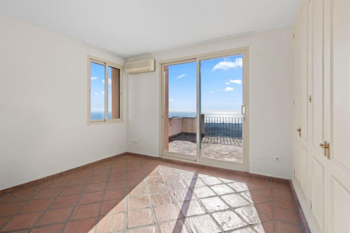 Image No.21-5 Bed Villa for sale