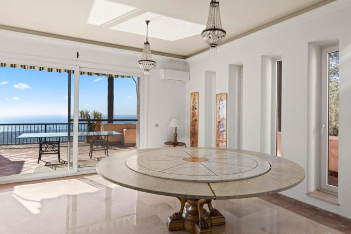 Image No.25-5 Bed Villa for sale