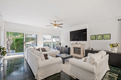 9-467d0cee5b725f3ef65f102a0c2e69c0