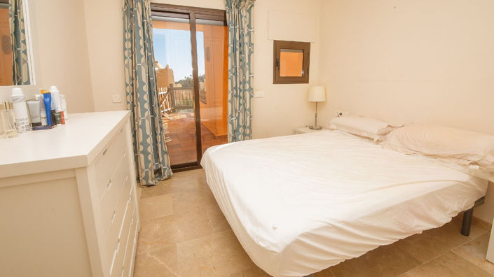 Image No.15-3 Bed Apartment for sale