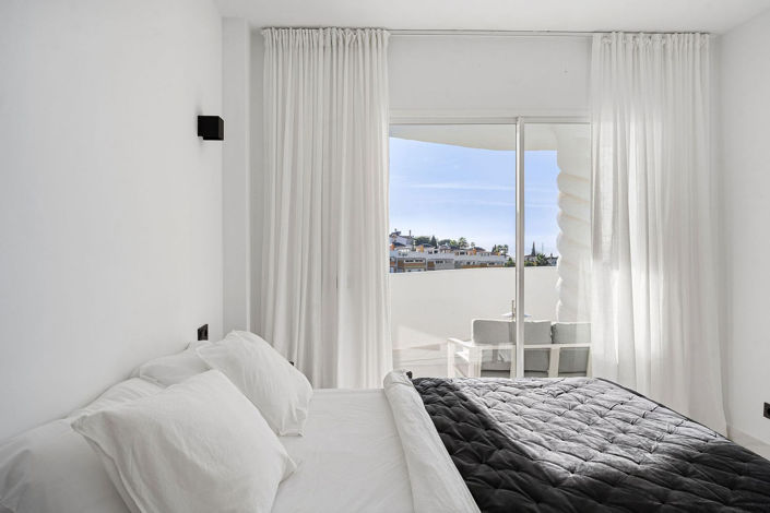 Image No.15-3 Bed Apartment for sale