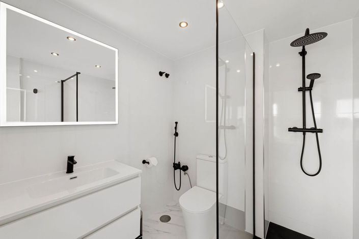 Image No.17-3 Bed Apartment for sale