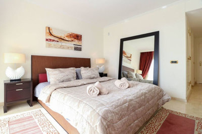 13-5fd73dea700db77384c091ca9818b1a9