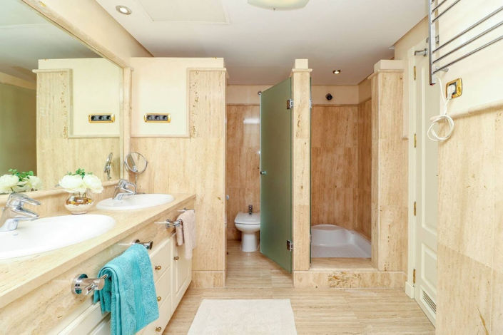 Image No.22-2 Bed Apartment for sale