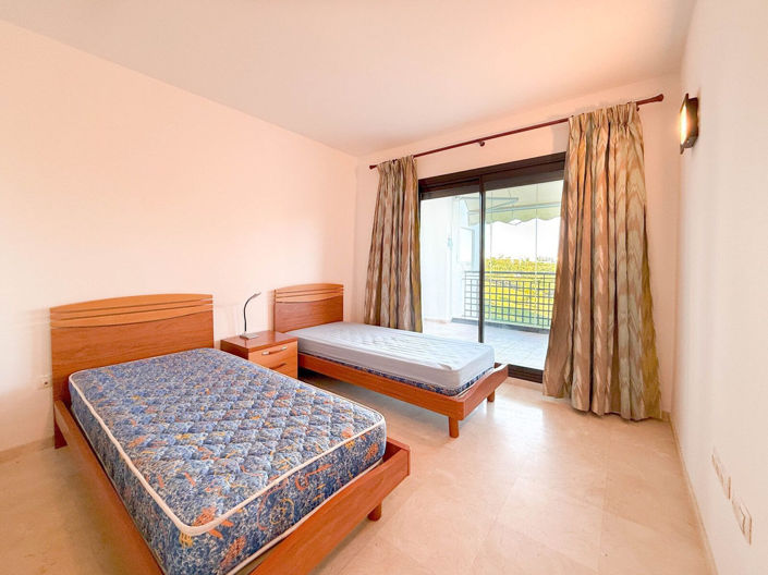 Image No.12-3 Bed Apartment for sale