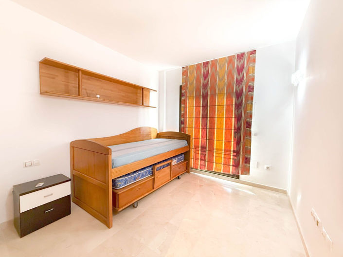 Image No.14-3 Bed Apartment for sale