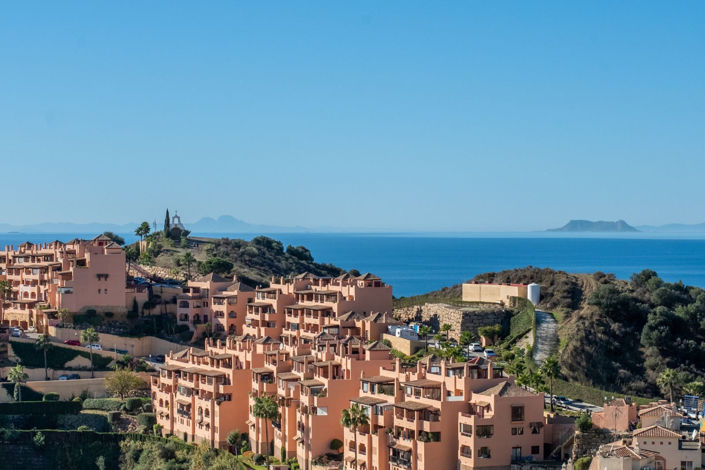 Image No.26-4 Bed Apartment for sale