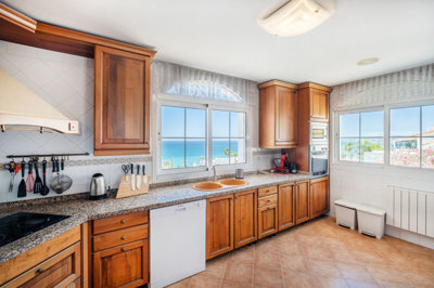 11-20939a0134ad724a8cb2a801094d15a4