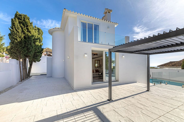 Image No.2-3 Bed Villa for sale