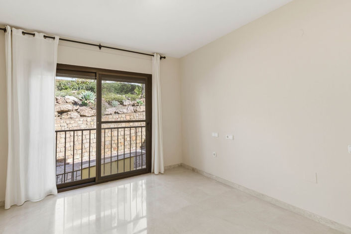 Image No.12-4 Bed Apartment for sale