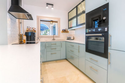 8-e64a9055bba3e77ac8aca3b893cdf826