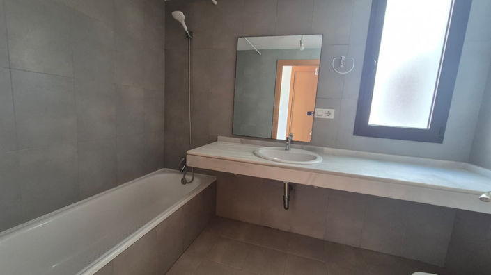 Image No.12-Appartement de 2 chambres à vendre à Casares