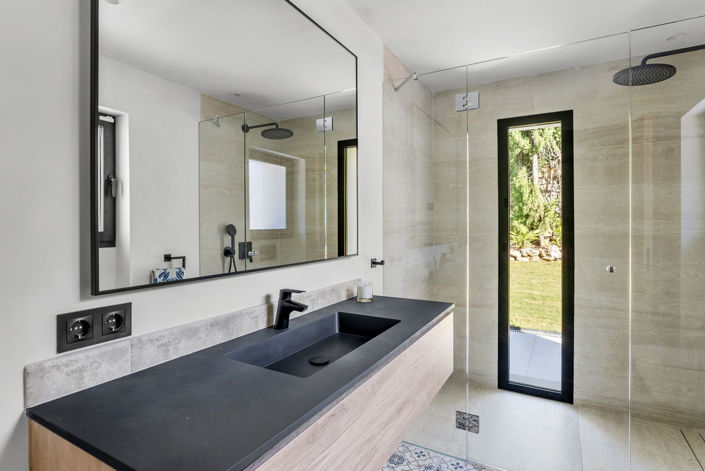 Image No.25-4 Bed Villa for sale