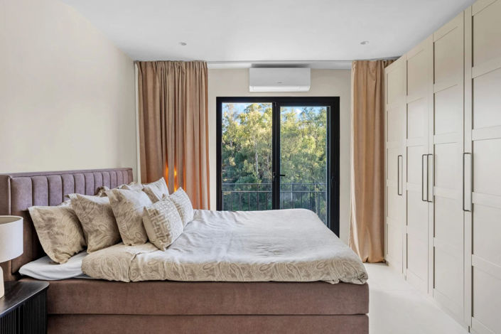 Image No.9-3 Bed Apartment for sale