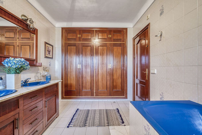 Image No.22-4 Bed Villa for sale