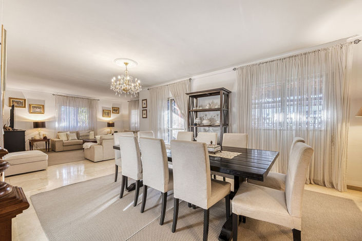 Image No.5-4 Bed Villa for sale