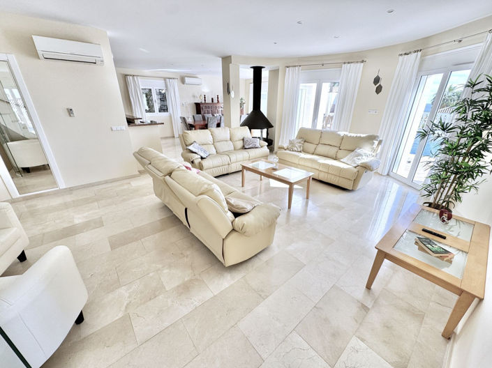 Image No.6-5 Bed Villa for sale