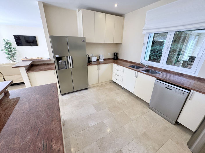 Image No.9-5 Bed Villa for sale