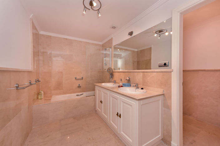 Image No.15-3 Bed Villa for sale