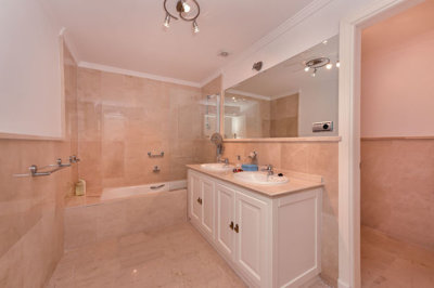 15-11d12f2f454f2f5e9b981fdd8b901d51