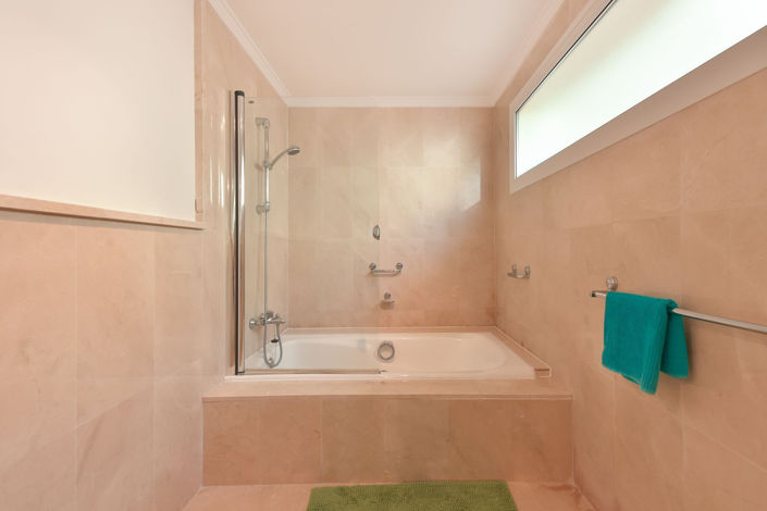 Image No.17-3 Bed Villa for sale