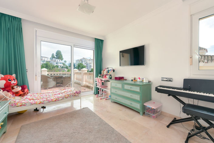 Image No.6-3 Bed Villa for sale