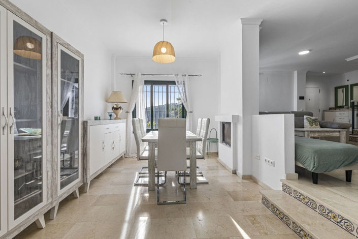 Image No.14-3 Bed Villa for sale