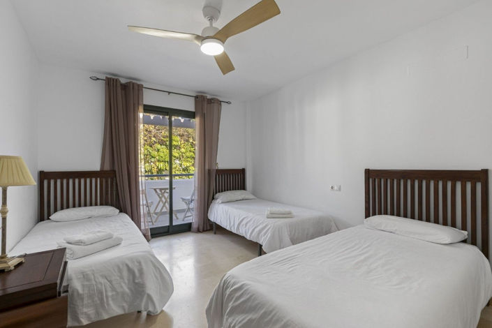 Image No.26-3 Bed Villa for sale