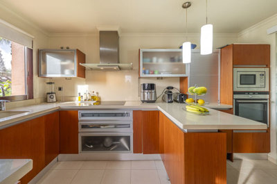 13-5fd73dea700db77384c091ca9818b1a9