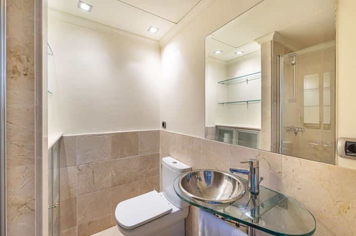 Image No.14-4 Bed Townhouse for sale