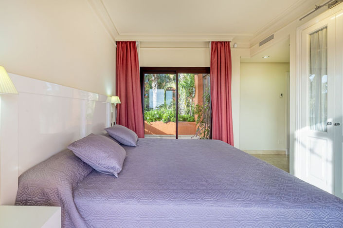 Image No.22-4 Bed Townhouse for sale