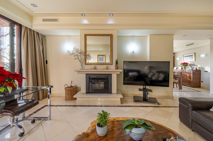 Image No.7-4 Bed Townhouse for sale