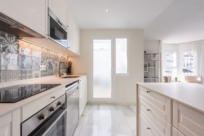 Image No.10-2 Bed Apartment for sale