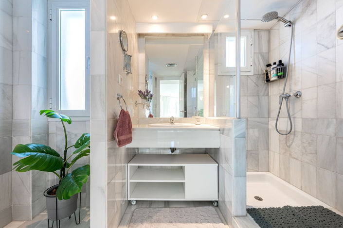 Image No.17-2 Bed Apartment for sale