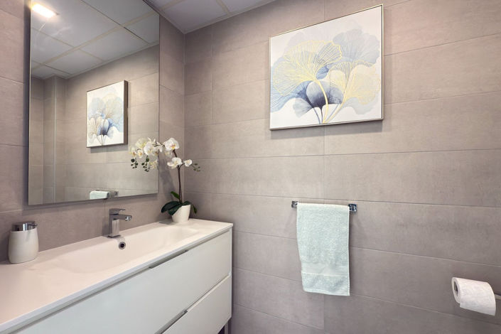 Image No.25-3 Bed Apartment for sale