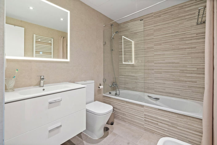 Image No.18-3 Bed Townhouse for sale