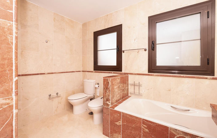 Image No.13-Appartement de 4 chambres à vendre à Estepona