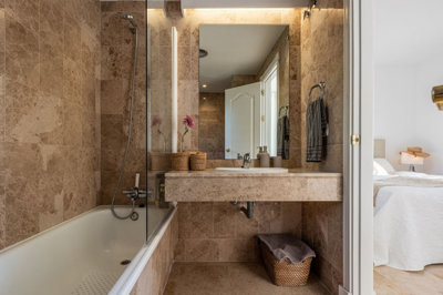 15-11d12f2f454f2f5e9b981fdd8b901d51