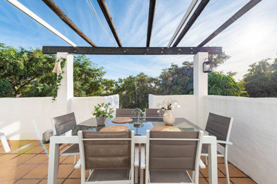 2-5bd7b9d04b45e33852eaf0ec6670150d