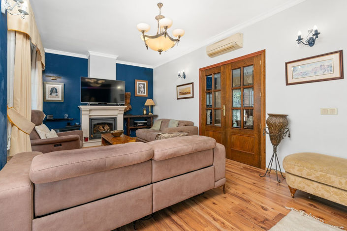 Image No.10-4 Bed Villa for sale