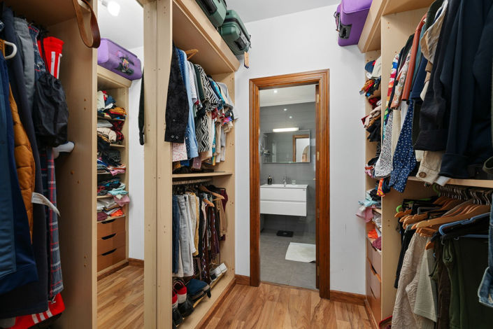 Image No.18-4 Bed Villa for sale